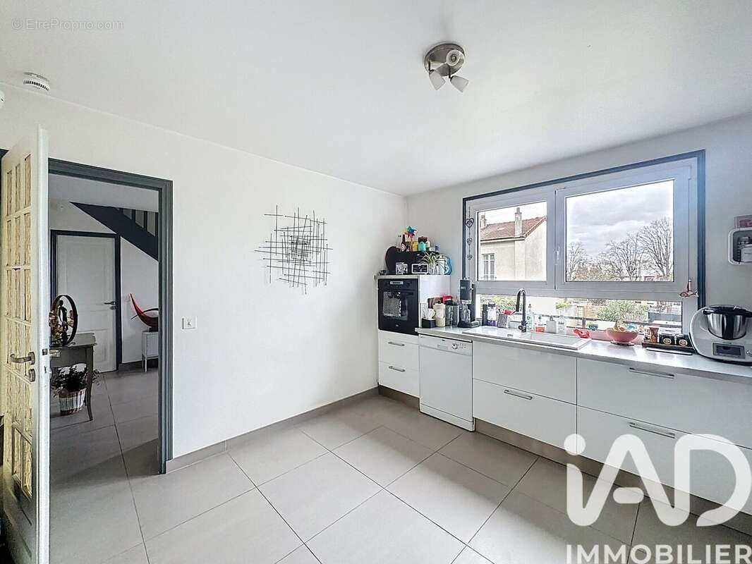 Photo 8 - Maison à NANTERRE