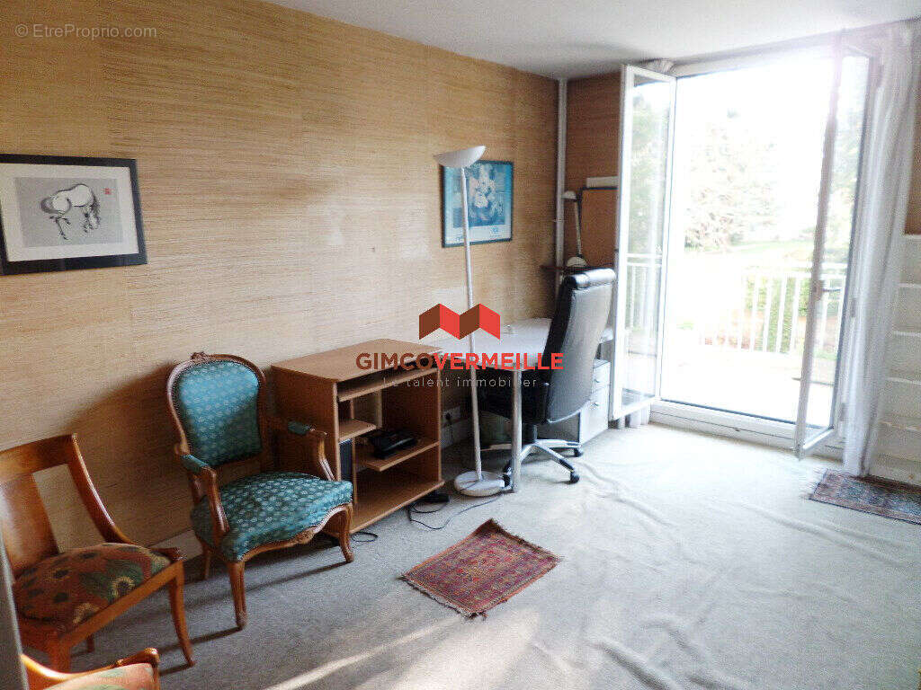 Appartement à LA CELLE-SAINT-CLOUD