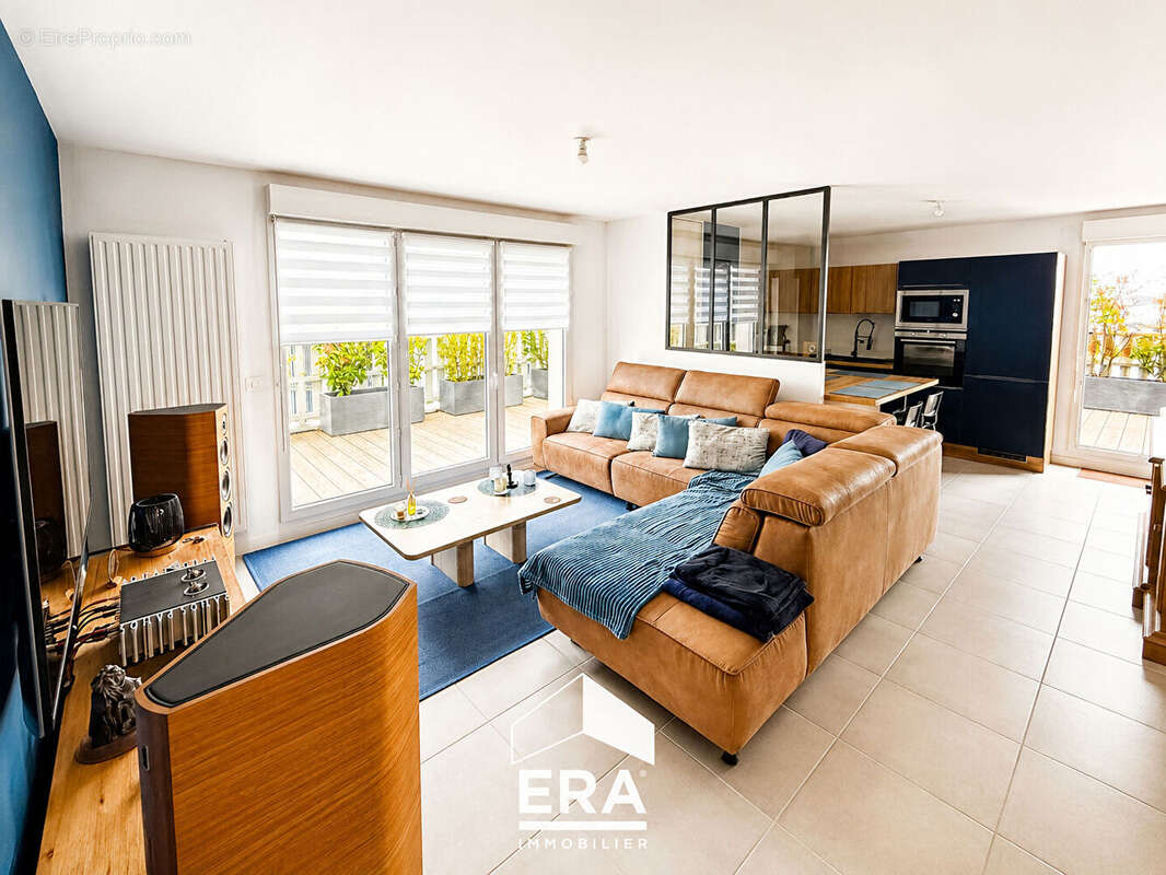 Appartement à PAREMPUYRE