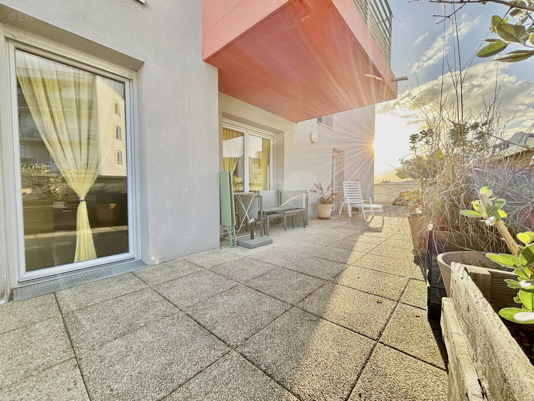 Appartement à LA RICHE