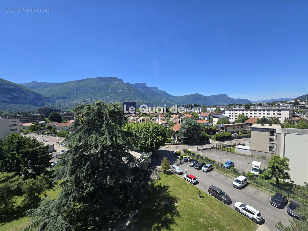 Appartement à SAINT-EGREVE