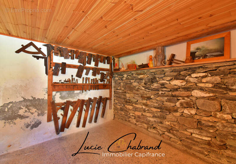 Maison à SAINT-VERAN