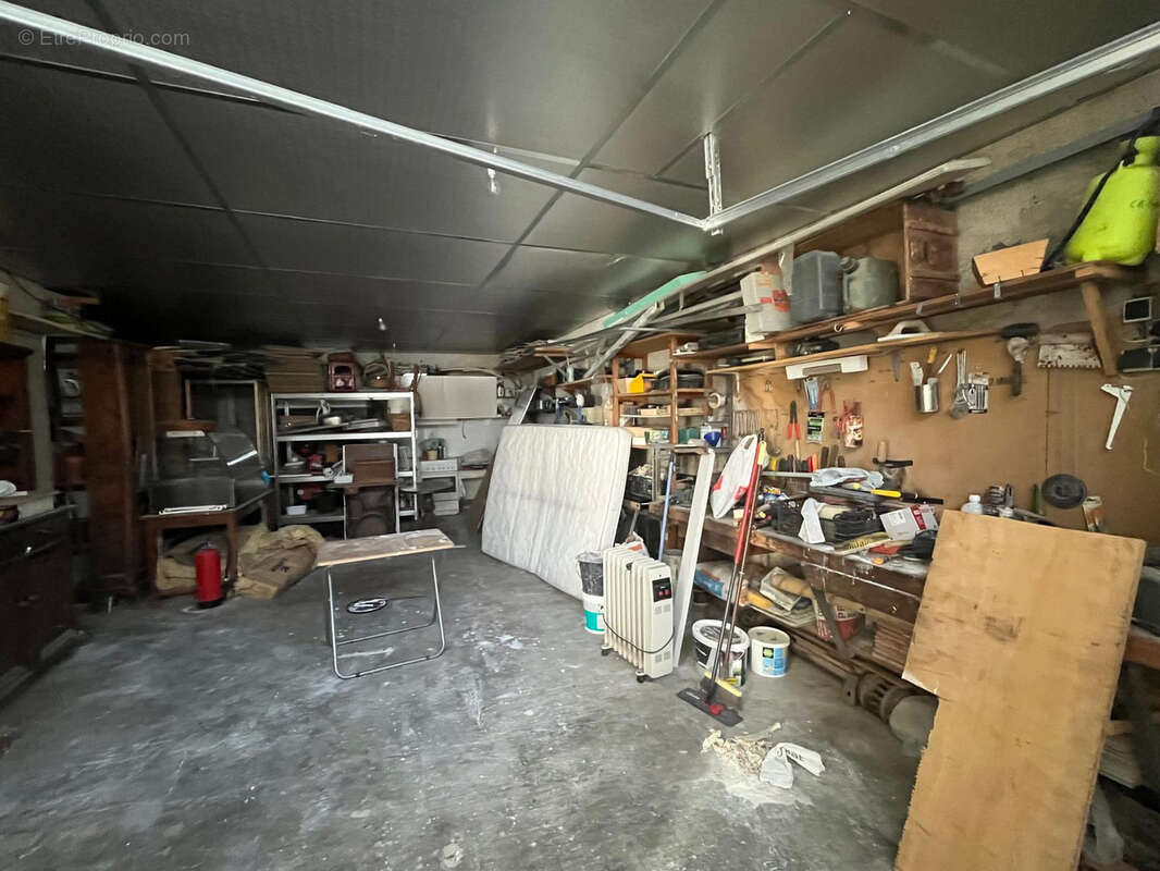 Maison à CASSAGNES-BEGONHES