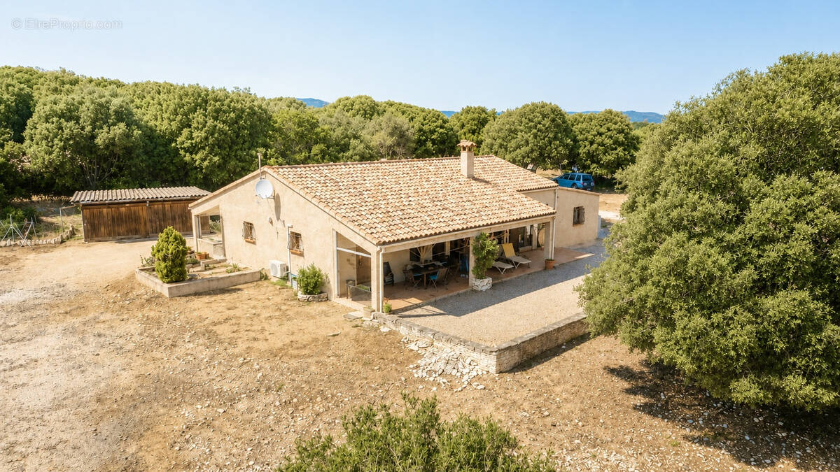 Maison à BONIFACIO
