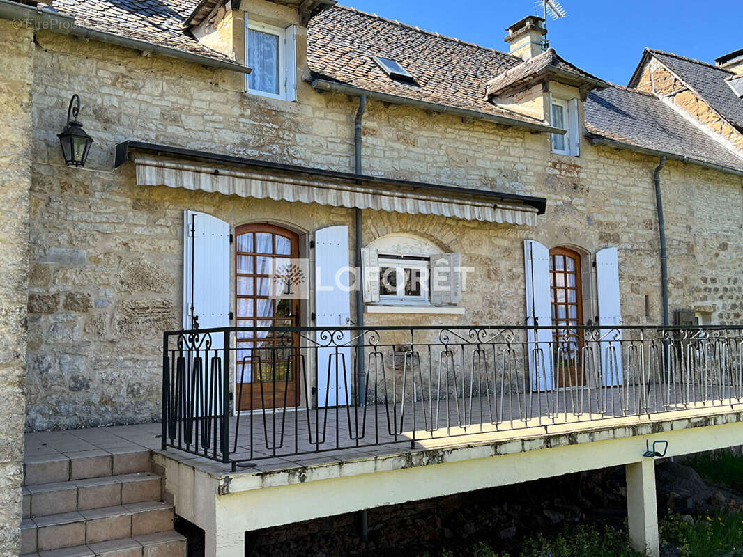Salles-la-source - hameau paisible et bucolique- superbe maison en pierre - photo 2