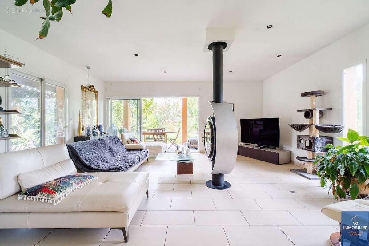 Maison à CLERMONT-LE-FORT