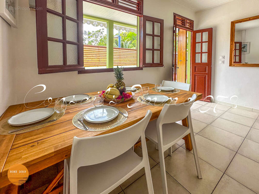 Maison à RIVIERE-PILOTE