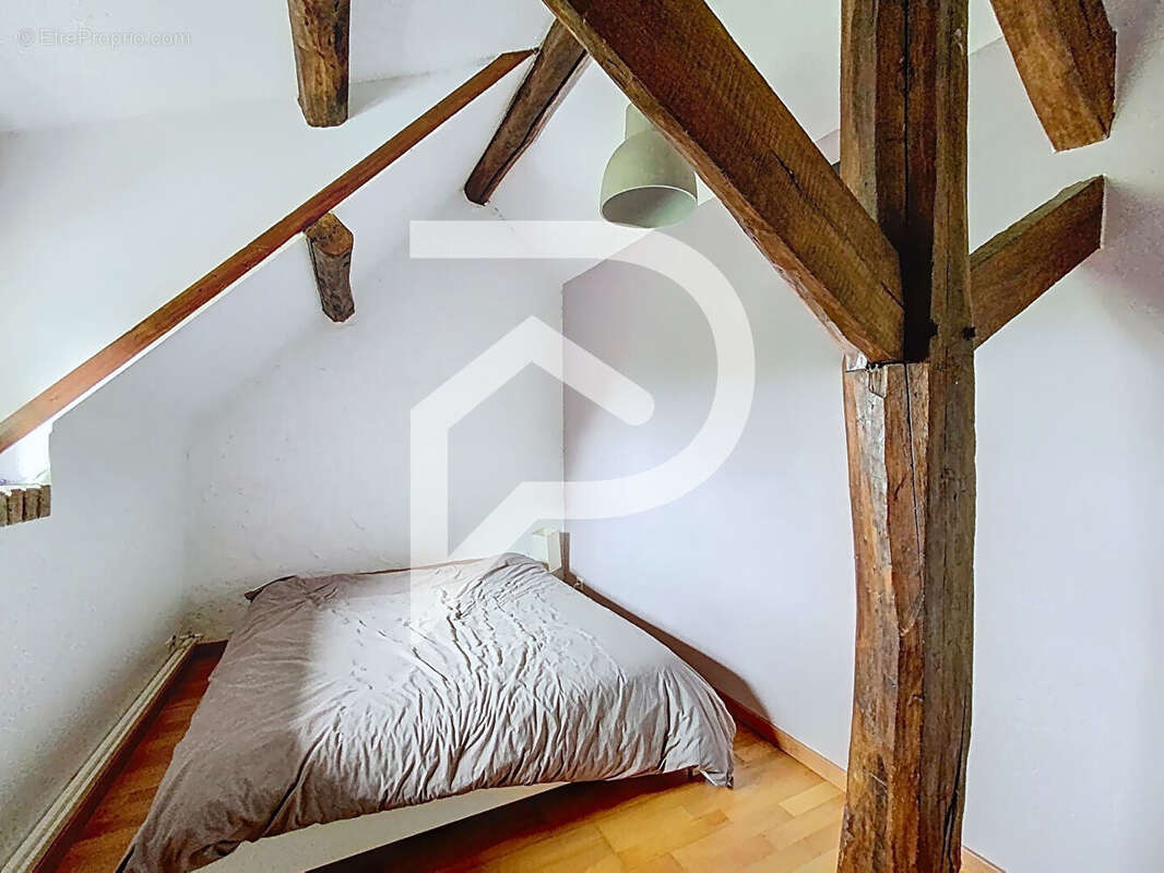 Maison à MEZIERES-EN-DROUAIS