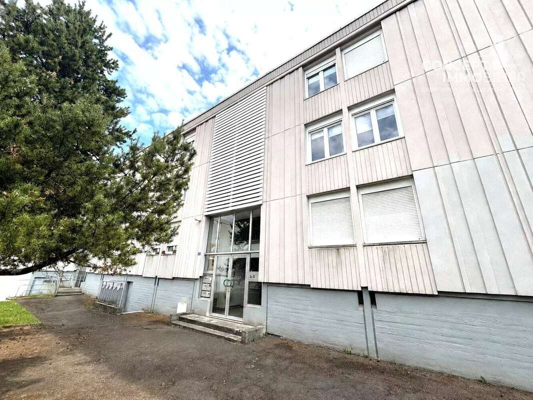 EXCLUSIVITÉ – Superbe T4 de 73,76 m² avec balcon, garage et cave – DPE C – Fameck - photo 8