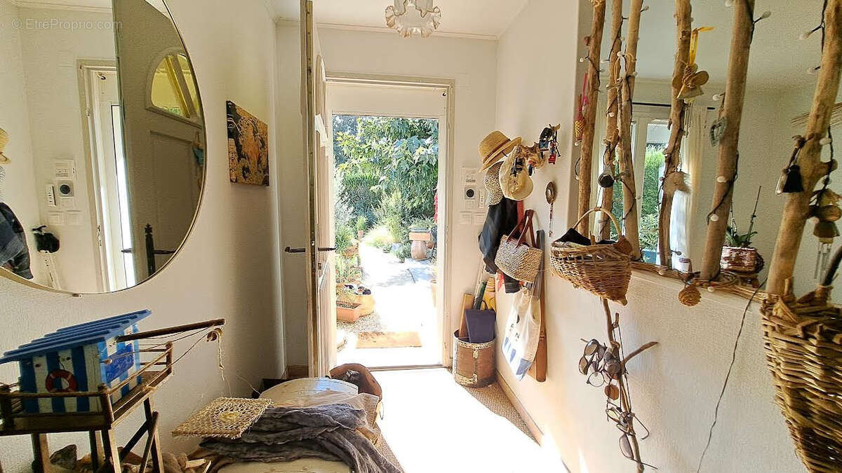 Maison à MESCHERS-SUR-GIRONDE