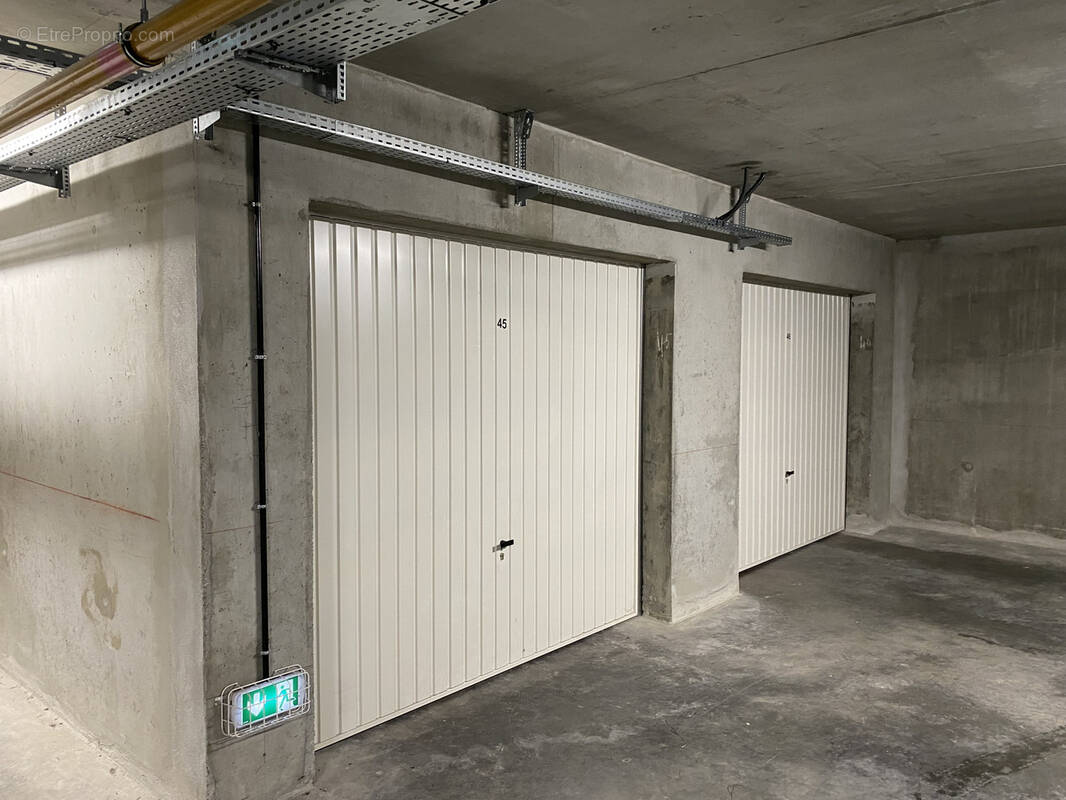 Parking à SALLANCHES