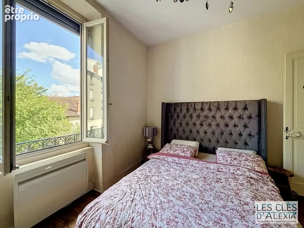 Villeurbanne – t3  de 62,36 m² - traversant avec vue dégagée - photo 12