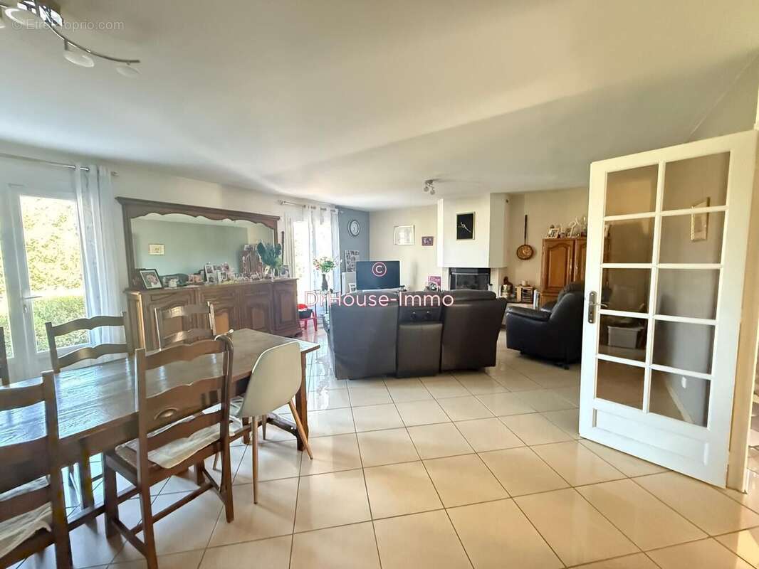 Maison à ARTIGUES-PRES-BORDEAUX