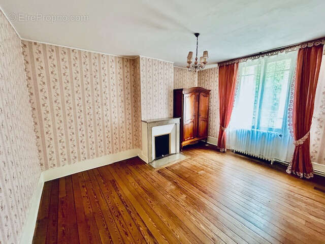 Maison bourgeoise avec sous-sol total   fort potentiel à exploiter - photo 5