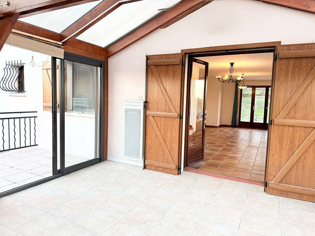 Maison à MAULE
