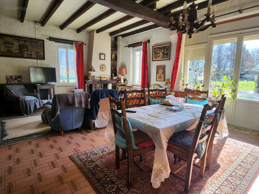 Maison à BEAUPOUYET