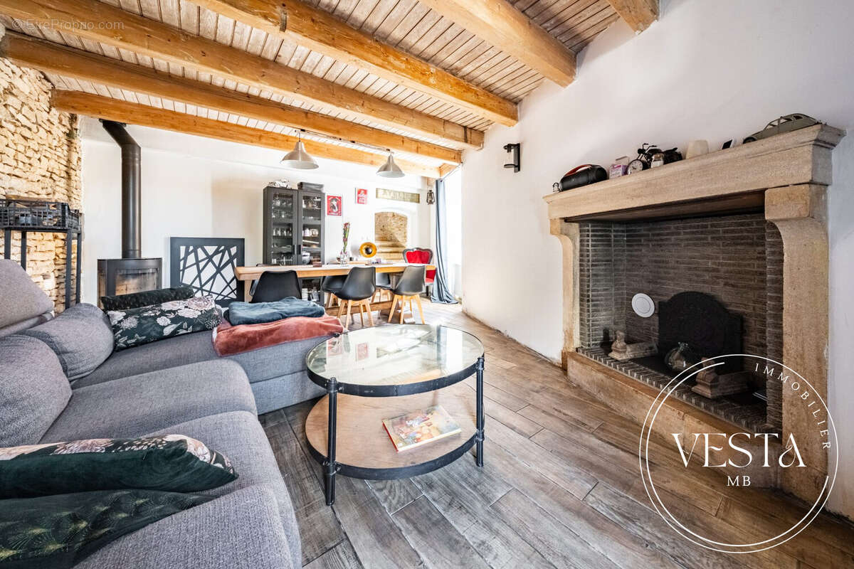 Maison 94 m² à Selongey  - photo 2