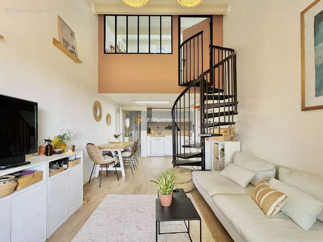 Appartement à FREJUS