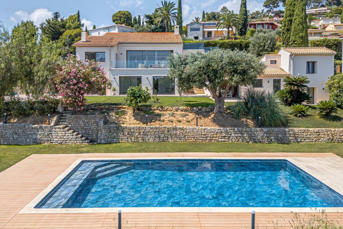 Maison à VALLAURIS