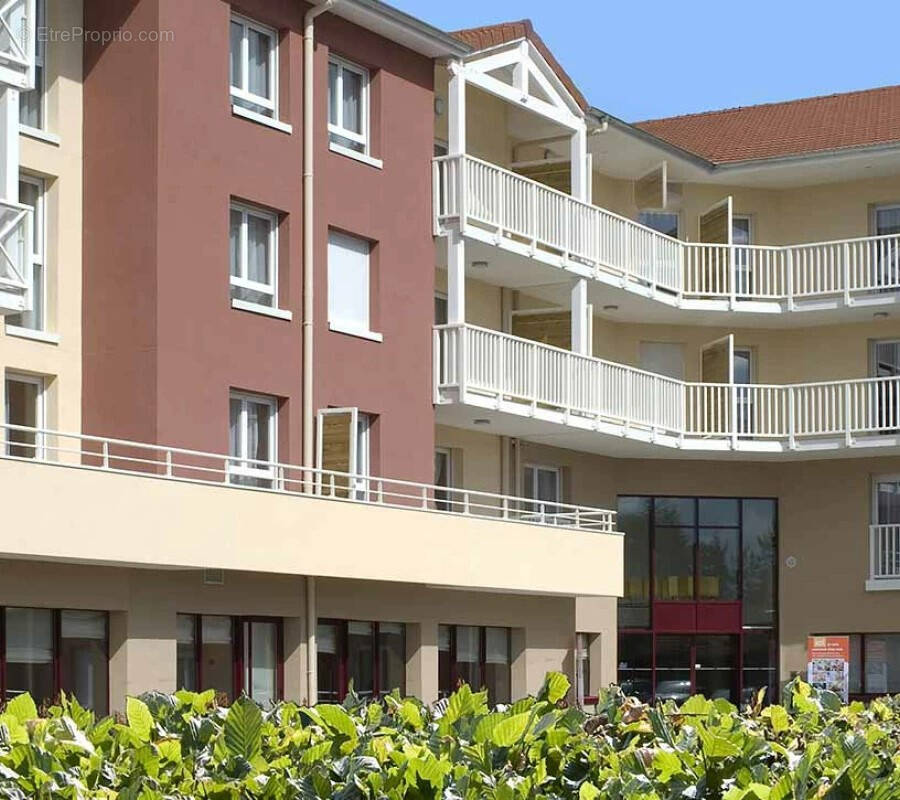 Appartement à MONTROND-LES-BAINS