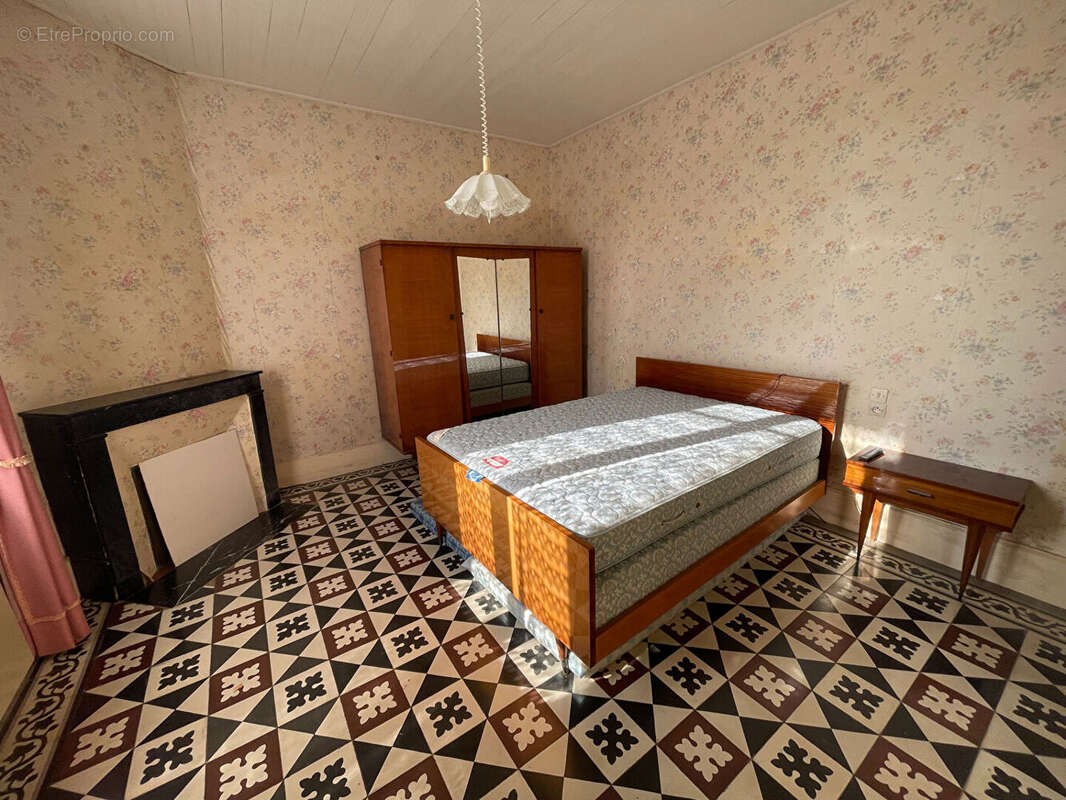 Maison à SAINT-AGIL