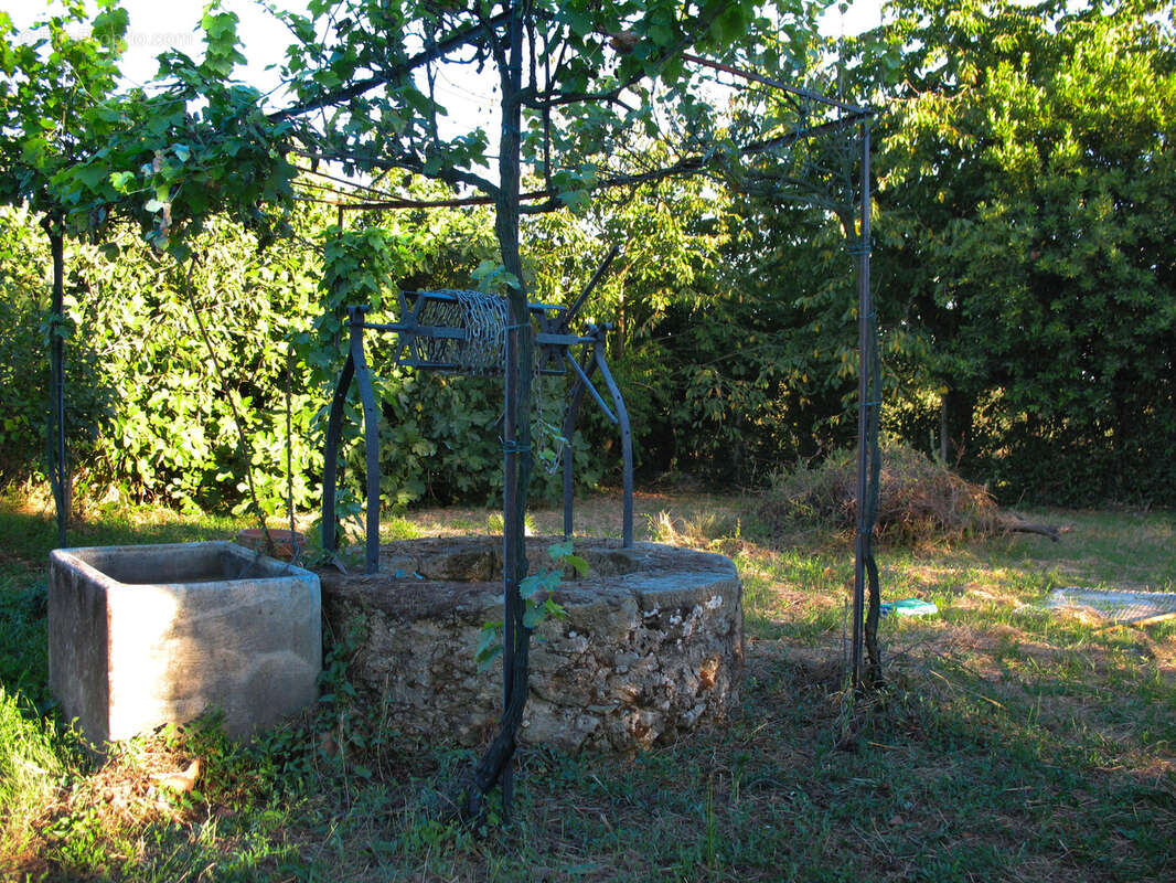 Terrain à SEISSAN