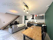 Appartement à THURINS