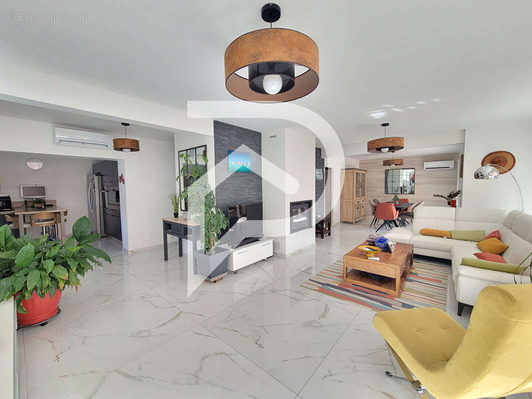 Maison à LATOUR-BAS-ELNE