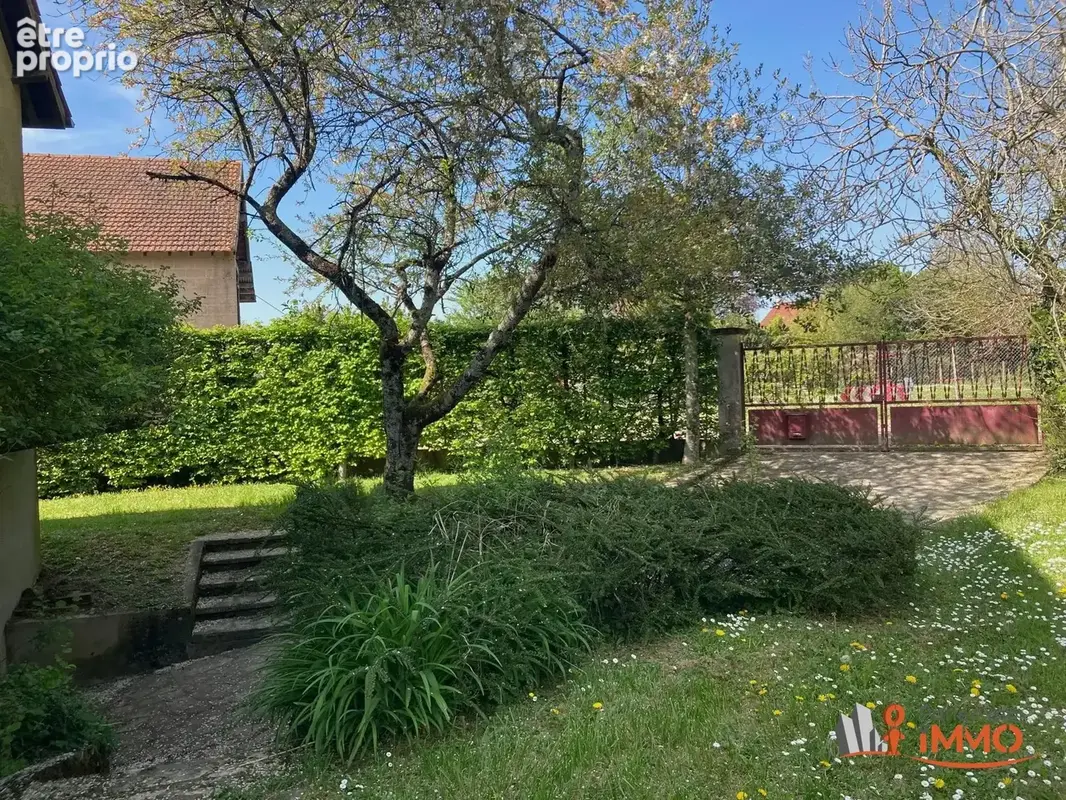 Fort potentiel pour cette villa traditionnelle sur sous sol tota - photo 2