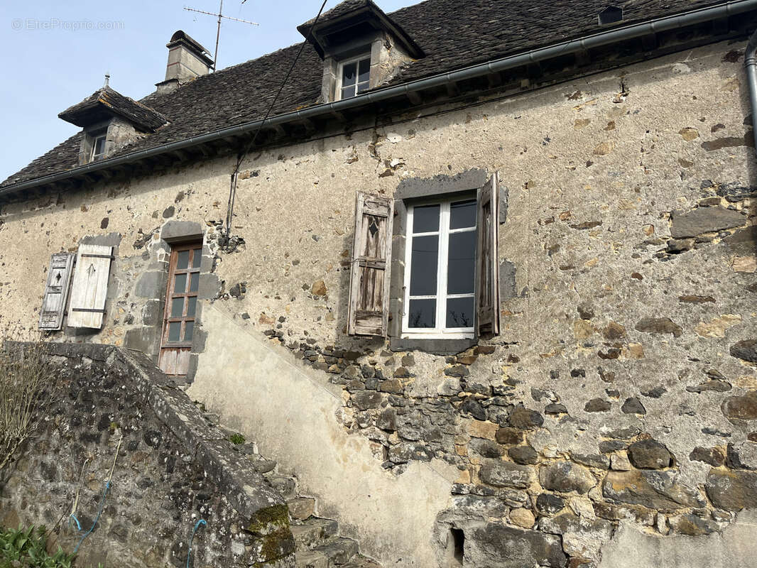 Maison à CHALVIGNAC