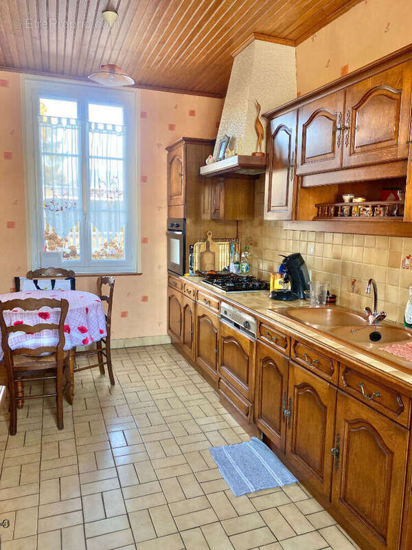 À VENDRE, Maison de Ville avec jardin à DAMVILLE 93m2. - photo 6