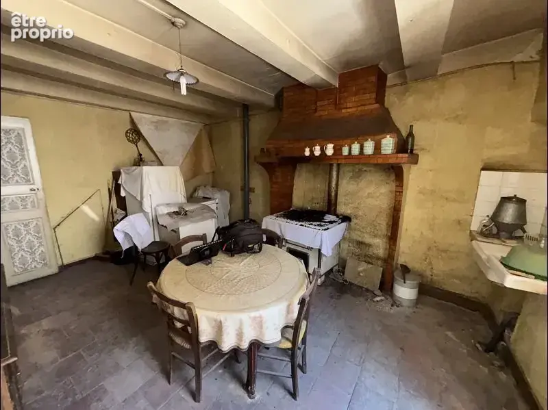 En exclusivité Maison de caractère de 1831 à rénover  105 m² + 45 m² de combles - photo 2