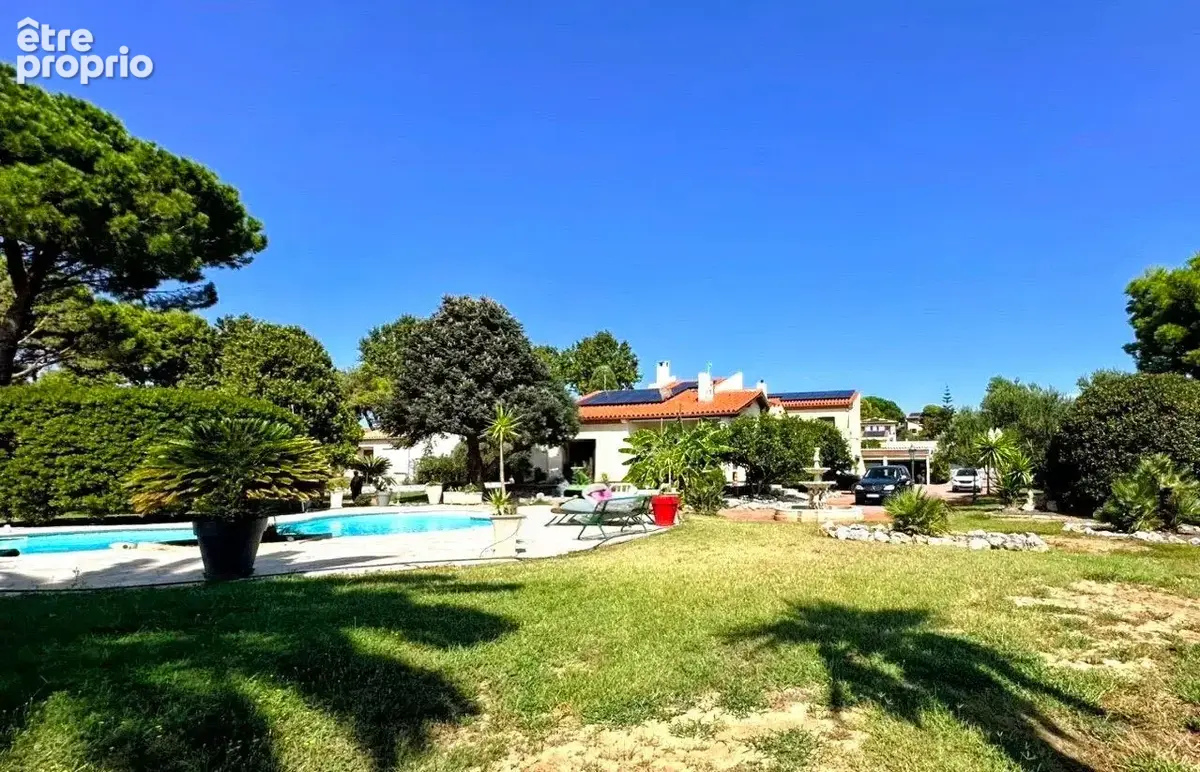 Maison à SAINT-ESTEVE