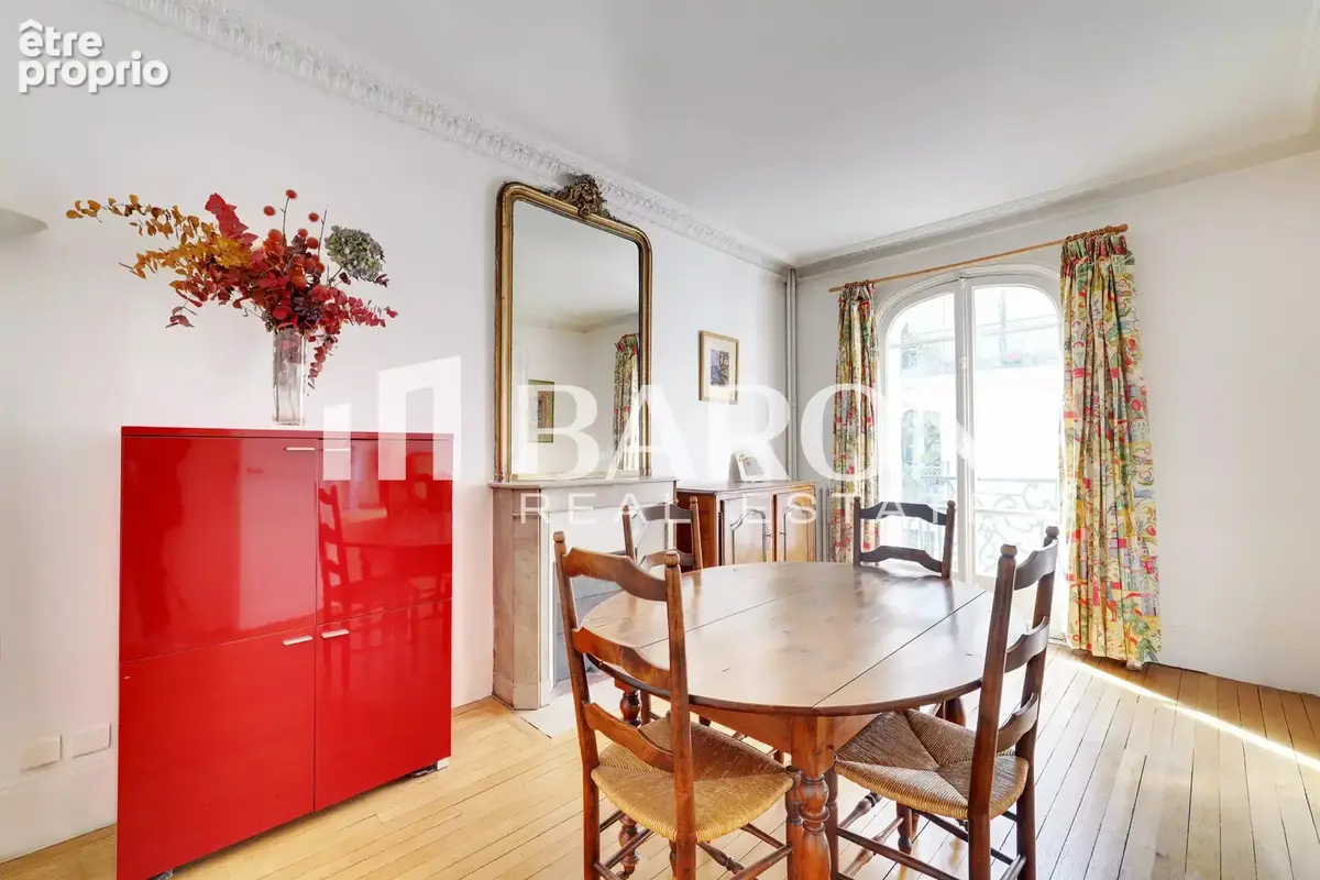 PARIS XVIIᵉ - 60 m² - 3 pièces, 1 chambre - photo 5