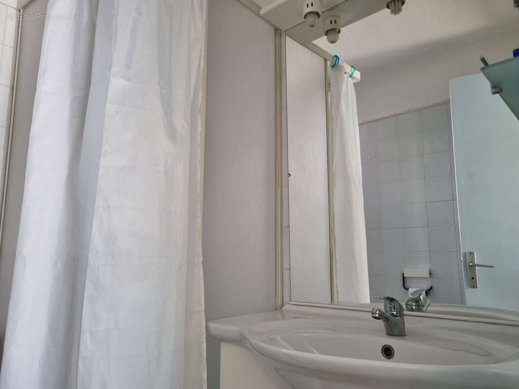 A vendre - plage du grazel- pavillon 2 chambres - mezzanine - terrasse - photo 17