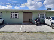 Appartement à RIVIERE-SALEE