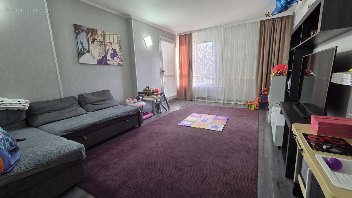 Appartement à BOISSY-SAINT-LEGER