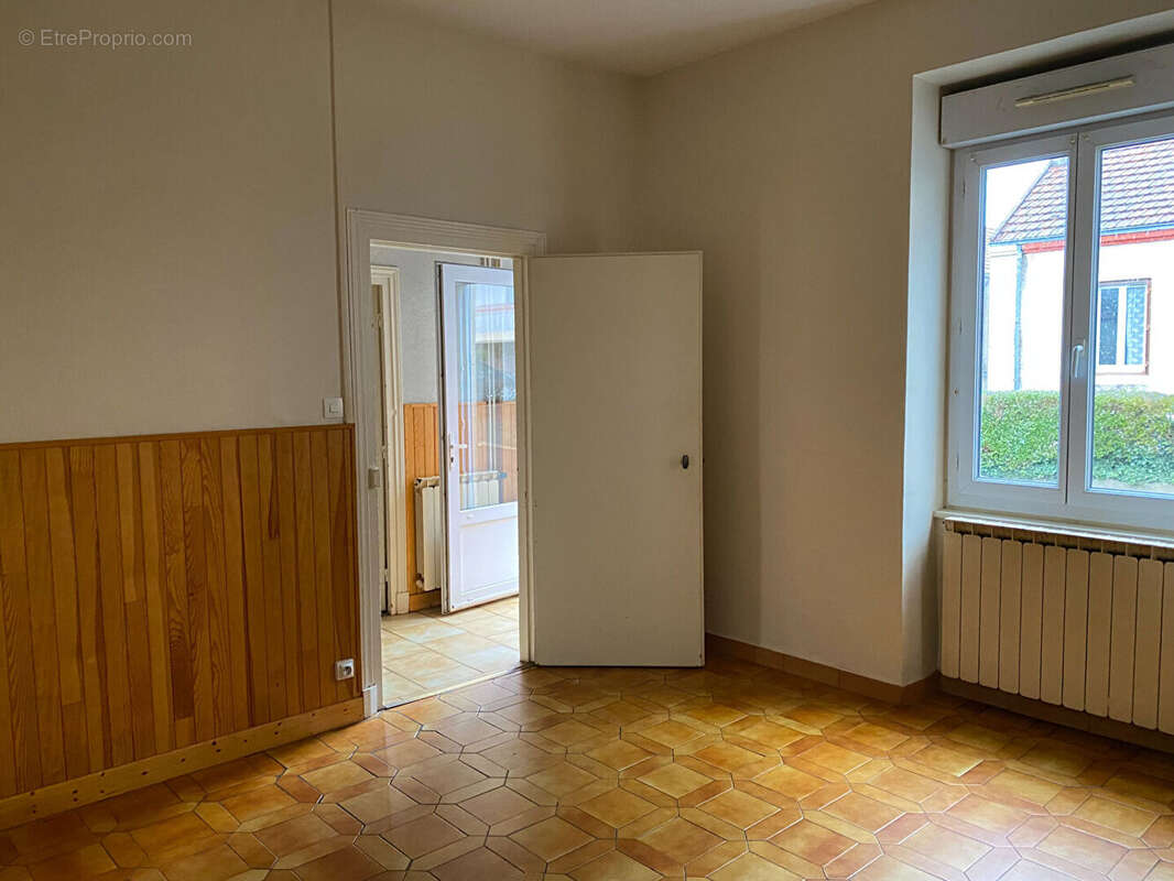 Maison à MONTCEAU-LES-MINES