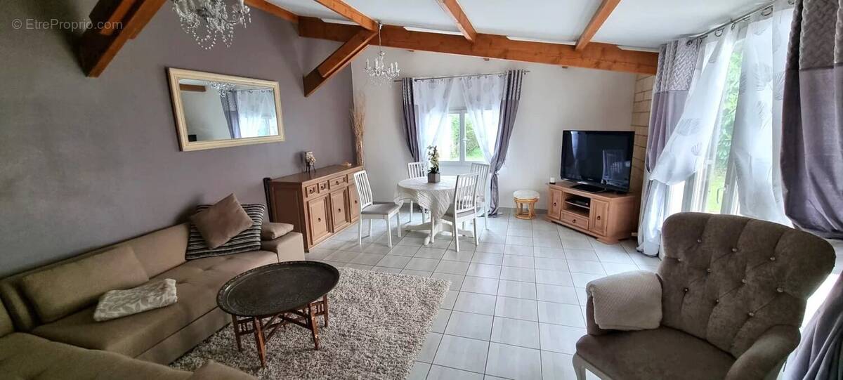 Maison à STAINS