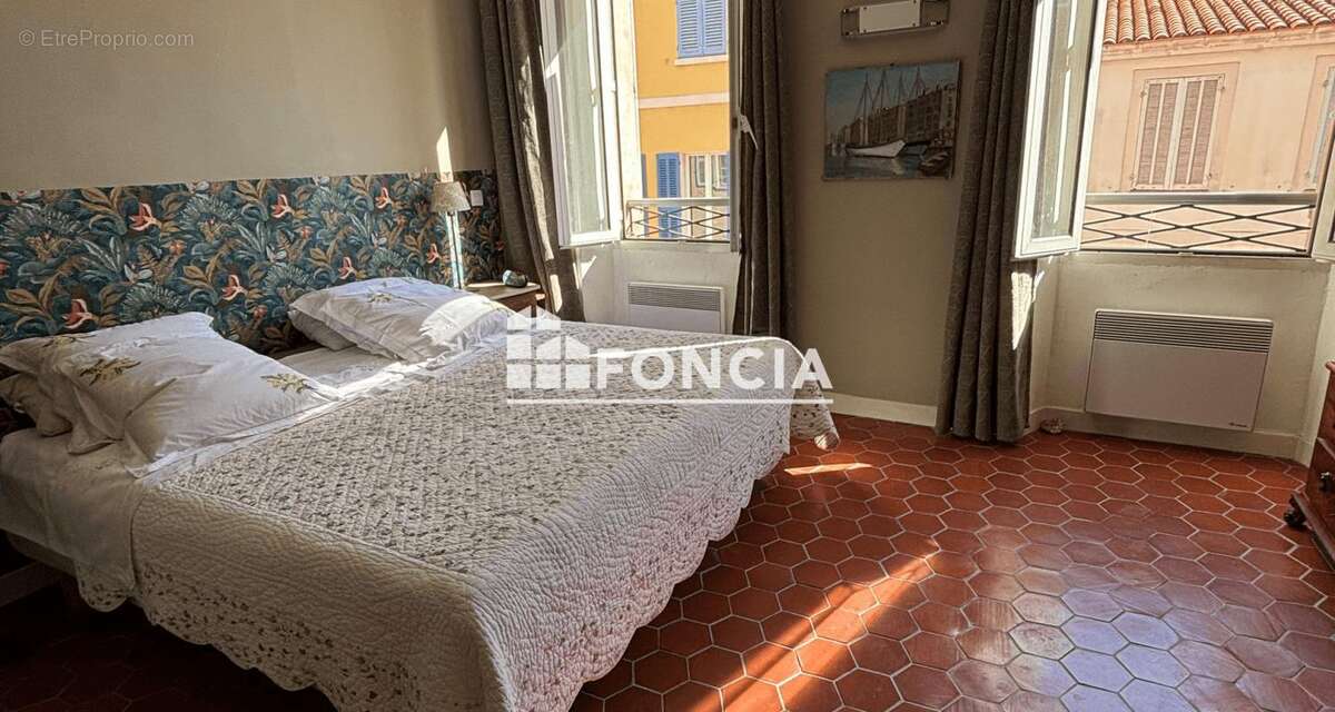 Appartement à HYERES