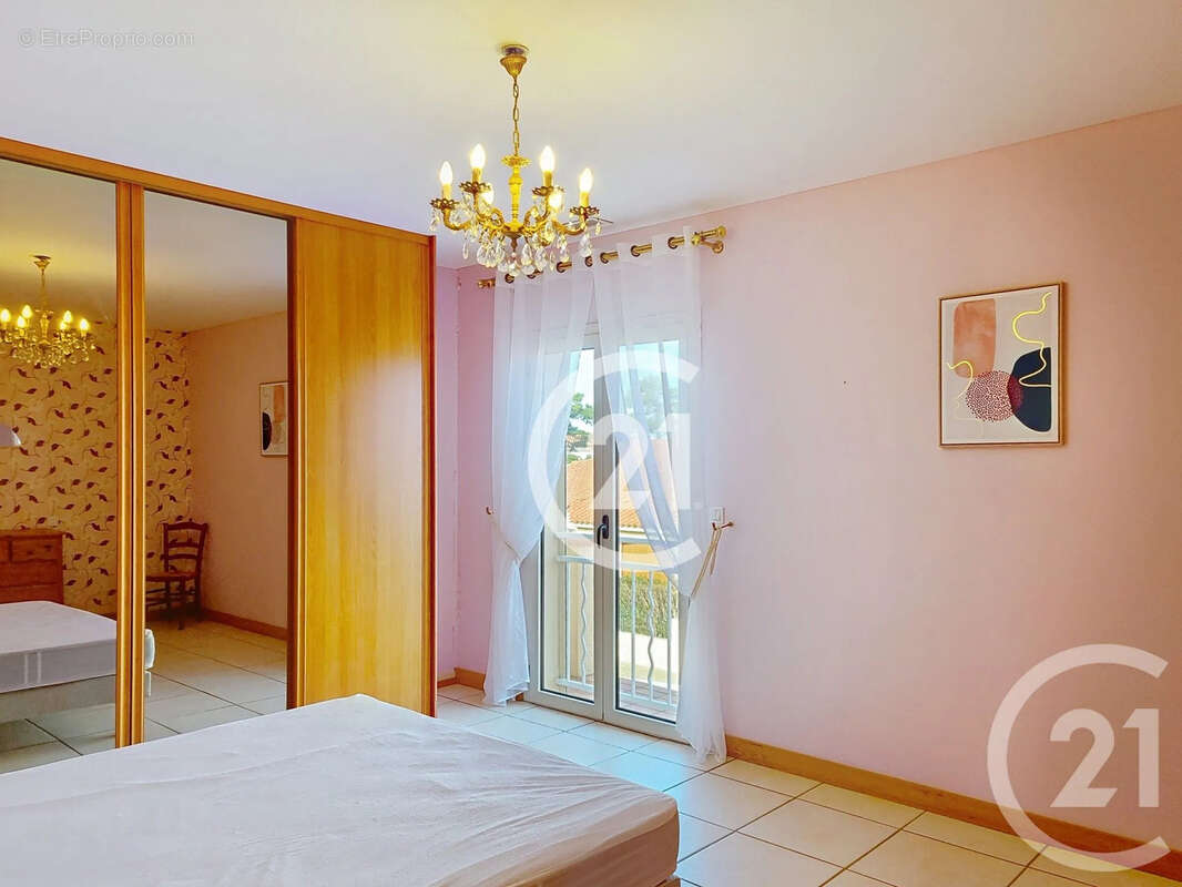 Maison à SAINT-CYPRIEN