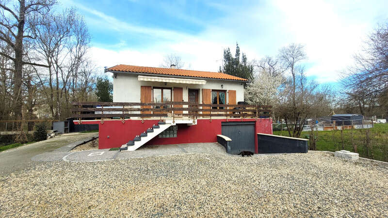 Maison à SAINT-HILAIRE-LA-PALUD