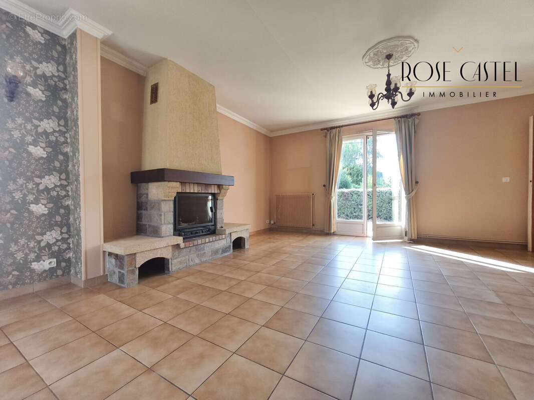 Maison 6 pièces 165 m² à vendre à Chateaudun (28200) - photo 5