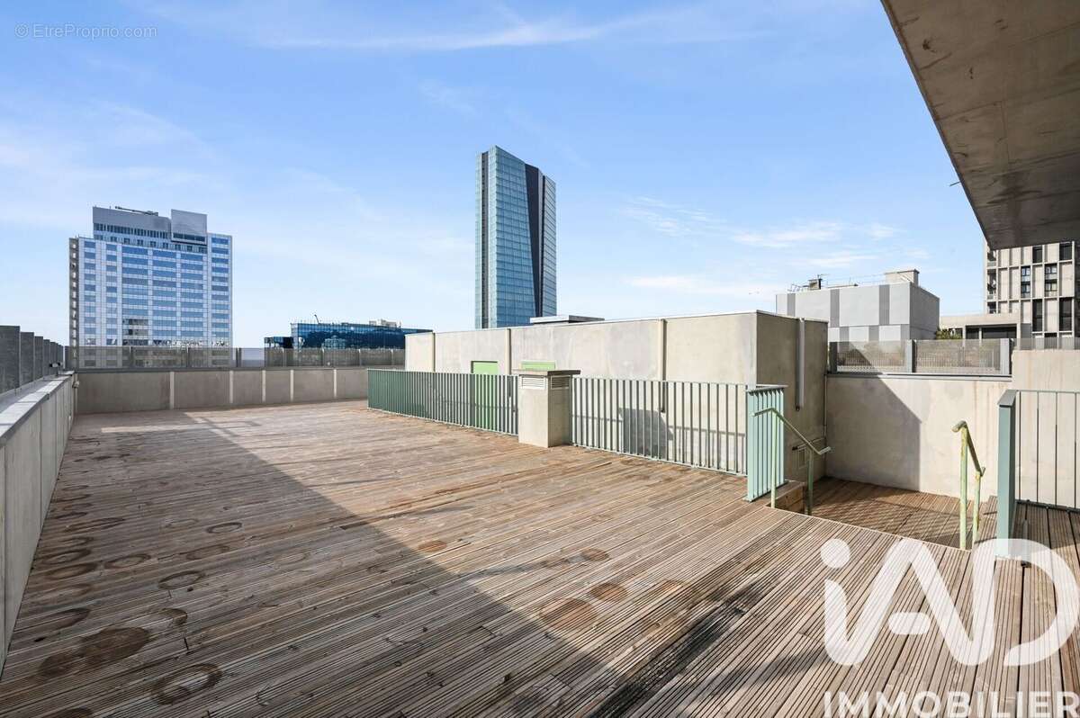 Appartement 64 m² à Marseille-2e  - photo 5
