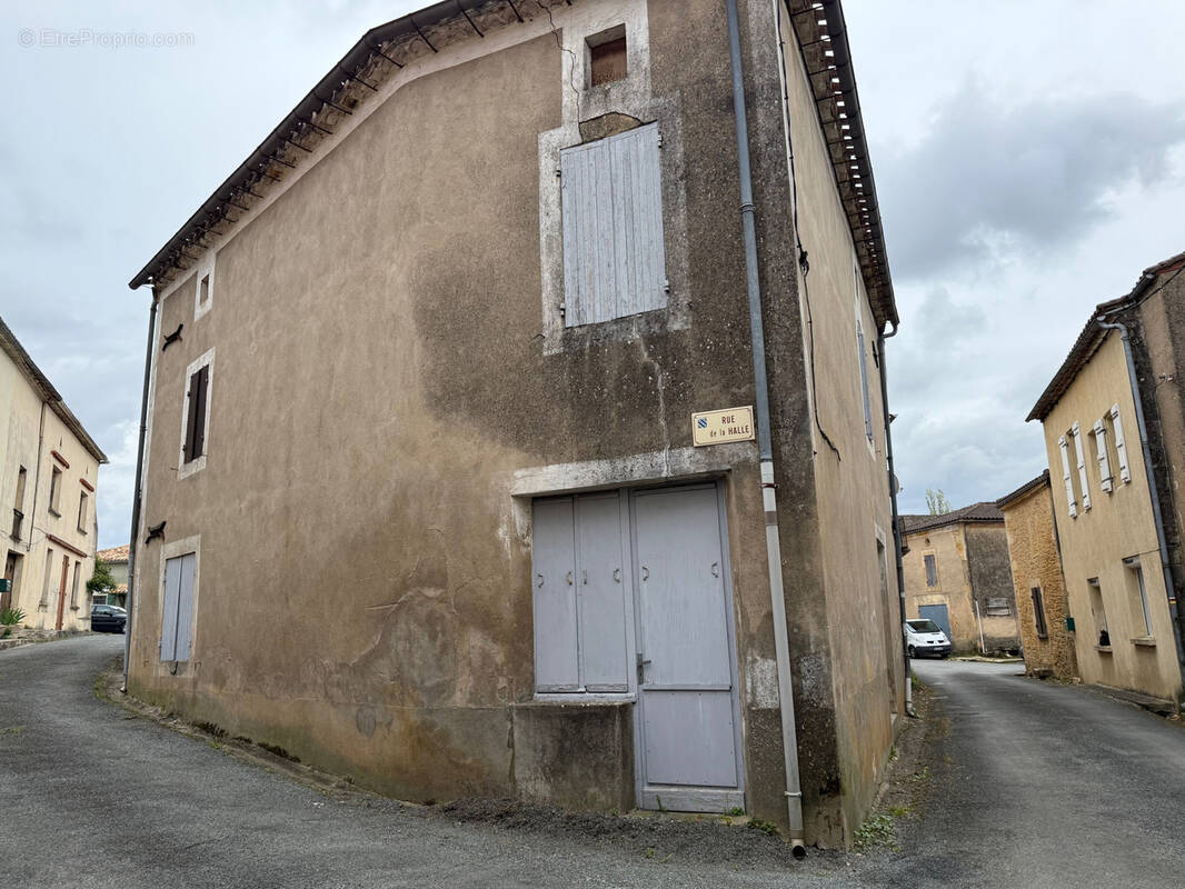 Maison à LACAPELLE-BIRON