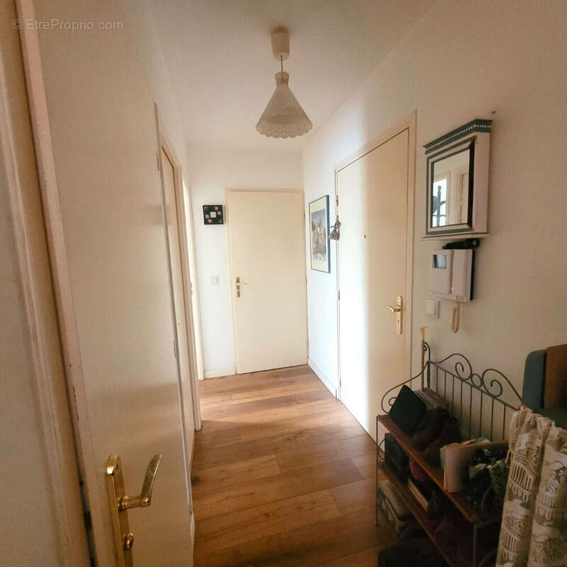 Appartement à LES ULIS