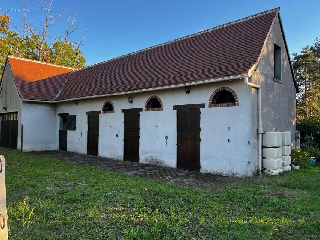 Maison à VIENNE-EN-VAL