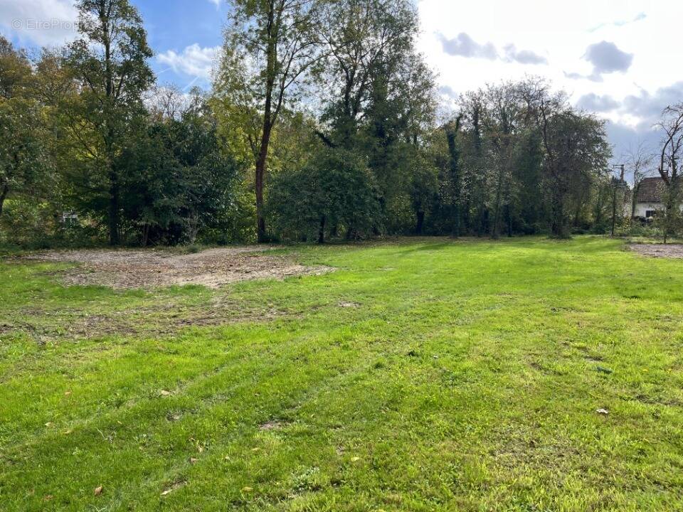 Terrain à MONS-BOUBERT