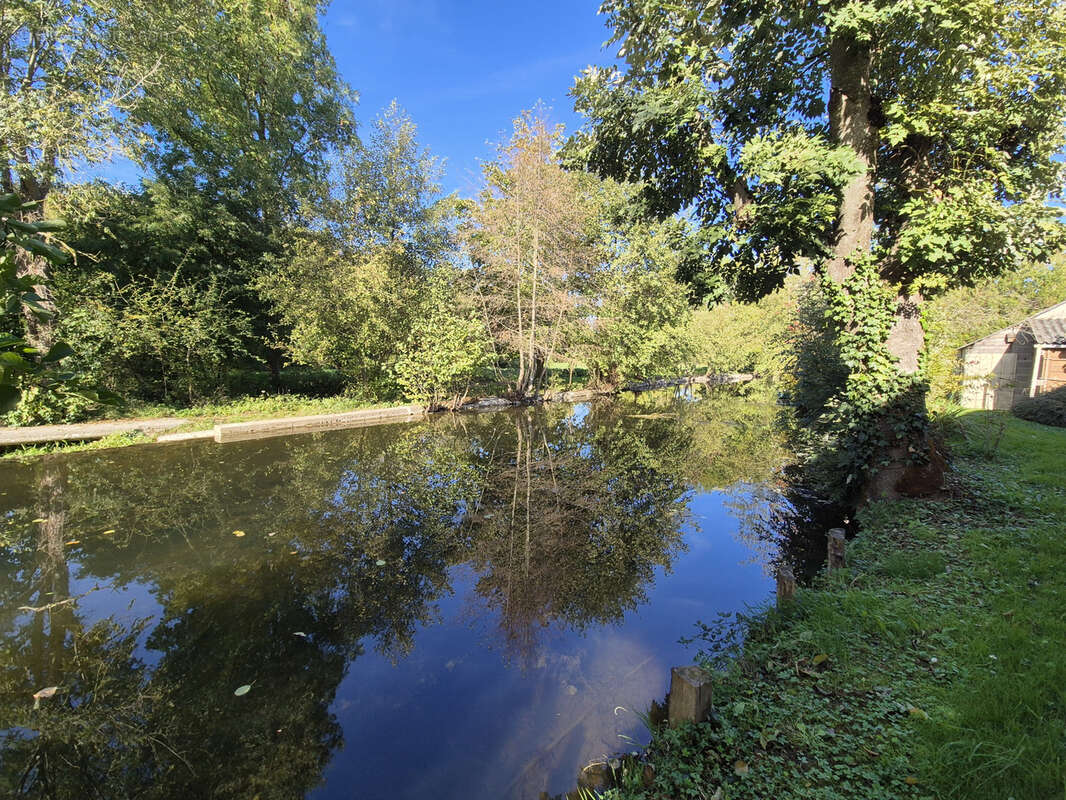 A vendre - maison de campagne en bon etat - secteur de parce sur sarthe - photo 10