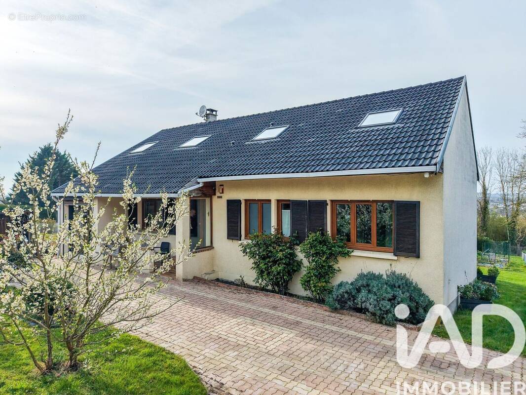 Photo 1 - Maison à FUBLAINES